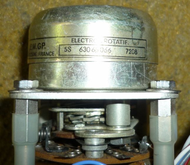 Radiall Coax Switch / AO-Journal p908